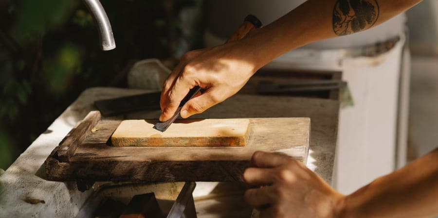 How to Sharpen Woodworking Chisels